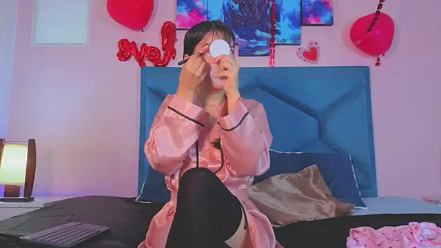 Snapshot of LilibetWeber chatting on February 20, 12:16 pm LilibetWeber online show from February 20, 12:16 pm