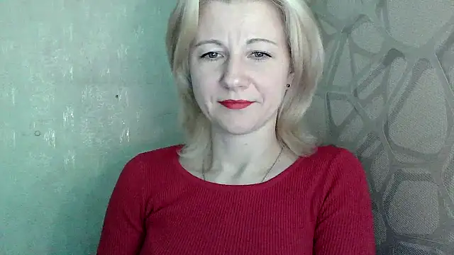 Kitti-Ellison online show from February 1, 8:51 pm