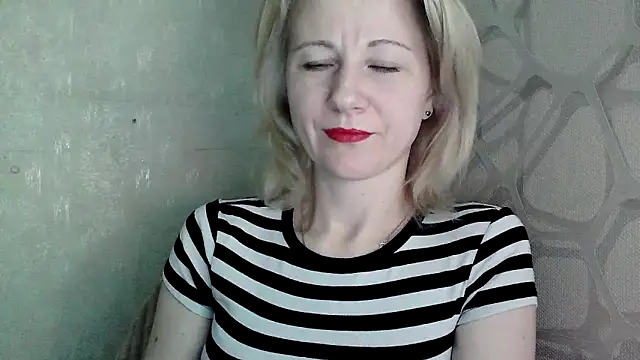 Kitti-Ellison online show from February 9, 7:51 pm