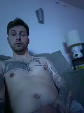 LockingStacks online show from February 10, 4:05 am