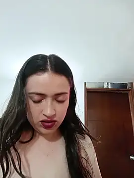 By Lia online show from February 6, 7:50 pm