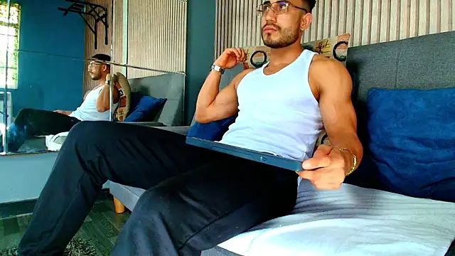 Vans Ross online show from February 18, 7:32 pm