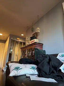 Snapshot of KOdaLion chatting on March 21, 10:46 pm KOdaLion online show from March 21, 10:46 pm