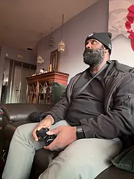 Snapshot of KOdaLion chatting on March 26, 1:01 am KOdaLion online show from March 26, 1:01 am