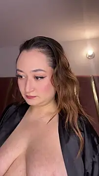 SalomeFlores online show from June 10, 12:33 am