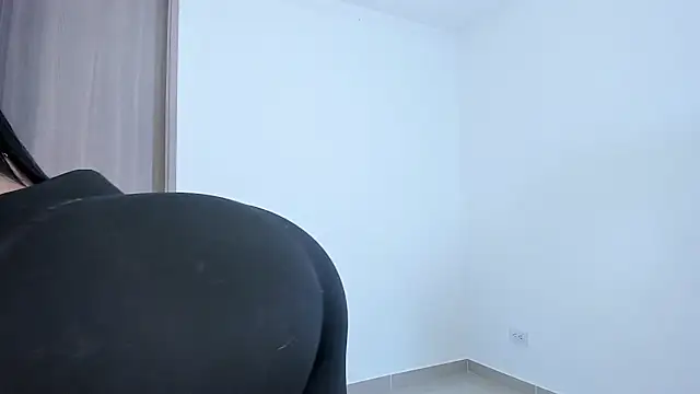 skinnyy  16 online show from March 26, 4:40 am