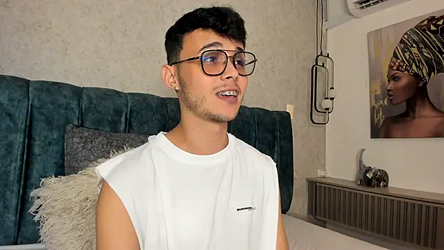 Alhan Twink online show from June 9, 5:19 am