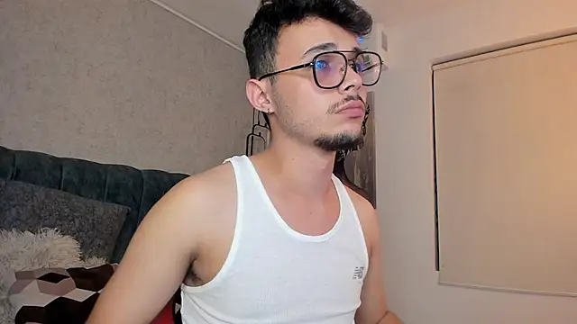 Alhan Twink online show from July 28, 5:03 am
