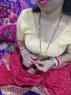 Snapshot of VikasViralStudios chatting on April 19, 7:51 am VikasViralStudios online show from April 19, 7:51 am
