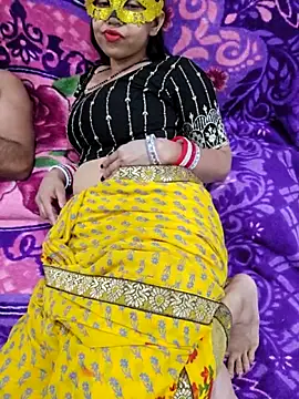 Snapshot of VikasViralStudios chatting on April 21, 7:47 am VikasViralStudios online show from April 21, 7:47 am