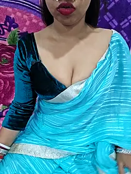 Snapshot of VikasViralStudios chatting on May 31, 6:31 am VikasViralStudios online show from May 31, 6:31 am