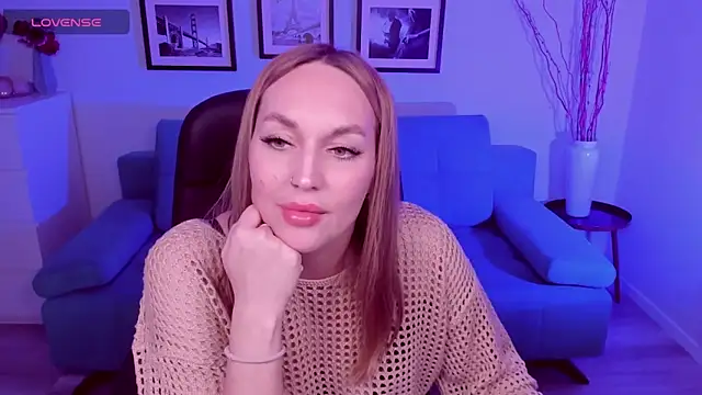 EvieMagical online show from May 7, 1:16 pm