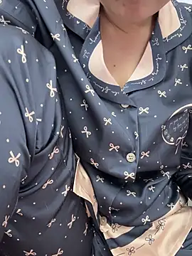 Snapshot of Donna9696 chatting on January 18, 6:17 am Donna9696 online show from January 18, 6:17 am