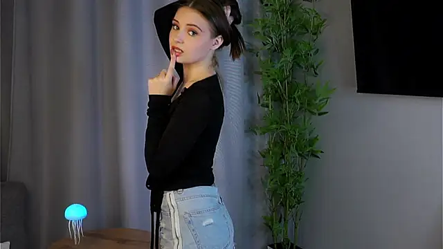 CarynRad online show from February 2, 11:42 am