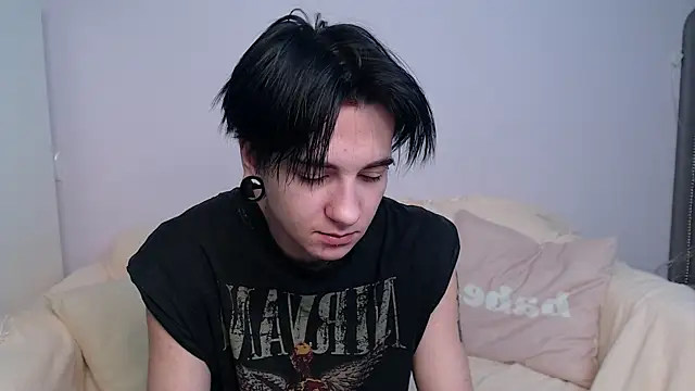 Snapshot of RayTaylorr chatting on January 16, 4:49 am RayTaylorr online show from January 16, 4:49 am