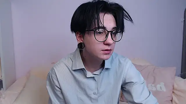 Snapshot of RayTaylorr chatting on January 17, 4:50 am RayTaylorr online show from January 17, 4:50 am