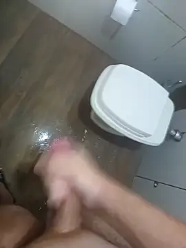 Snapshot of Felipe_20cm chatting on February 1, 5:33 pm Felipe 20cm online show from February 1, 5:33 pm