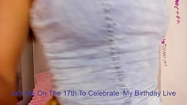 Snapshot of chloe_peach_ chatting on July 29, 1:20 pm chloe peach online show from July 29, 1:20 pm