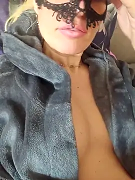 Snapshot of mermaidpussy1 chatting on February 2, 11:42 am mermaidpussy1 online show from February 2, 11:42 am