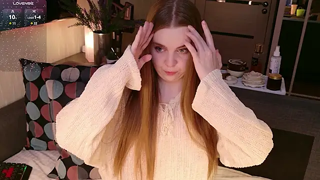 bratwifelina online show from February 21, 1:56 pm