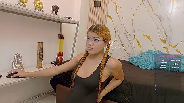 Zoey Taylor07 online show from June 3, 12:52 pm