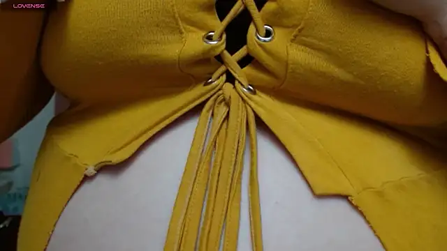 Snapshot of SofyRoos chatting on February 17, 2:02 pm SofyRoos online show from February 17, 2:02 pm