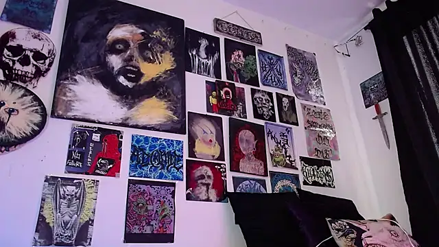Snapshot of MelisaVelvet chatting on April 13, 7:52 pm MelisaVelvet online show from April 13, 7:52 pm
