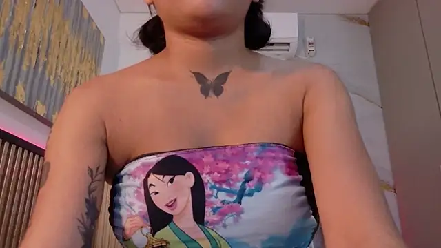 Snapshot of Scarlet_Vixen_ chatting on March 1, 2:46 am Scarlet Vixen online show from March 1, 2:46 am