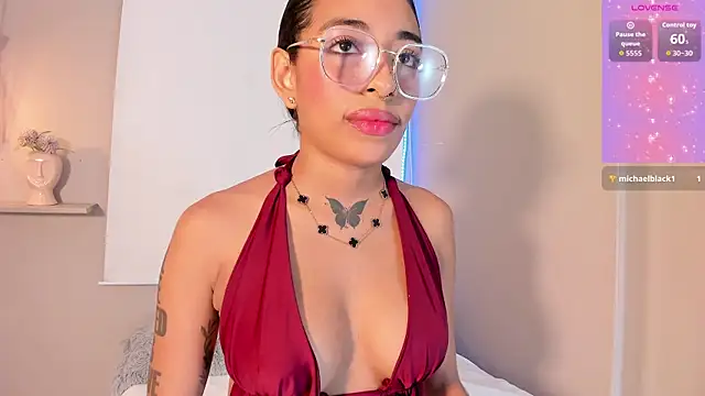 Snapshot of Scarlet_Vixen_ chatting on June 7, 3:05 pm Scarlet Vixen online show from June 7, 3:05 pm