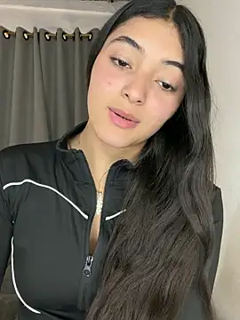 Snapshot of _tina_9 chatting on April 13, 4:12 pm tina 9 online show from April 13, 4:12 pm