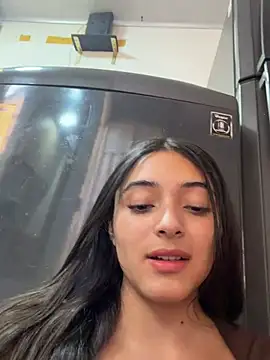 Snapshot of _tina_9 chatting on July 29, 4:16 pm tina 9 online show from July 29, 4:16 pm