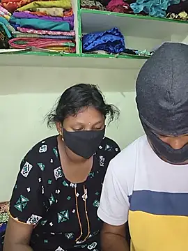 hotcopuleandsweet online show from July 26, 9:43 pm