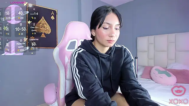 Sofia  Salazar online show from February 13, 11:50 am