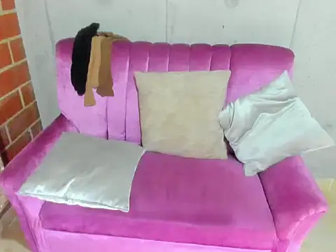 Snapshot of pipper_perri chatting on January 19, 10:52 am pipper perri online show from January 19, 10:52 am