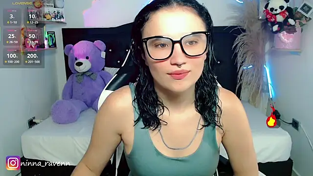 AriaDark online show from May 2, 9:09 pm