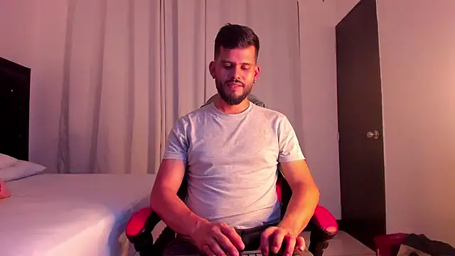 LucasBeaumont online show from February 9, 6:06 am