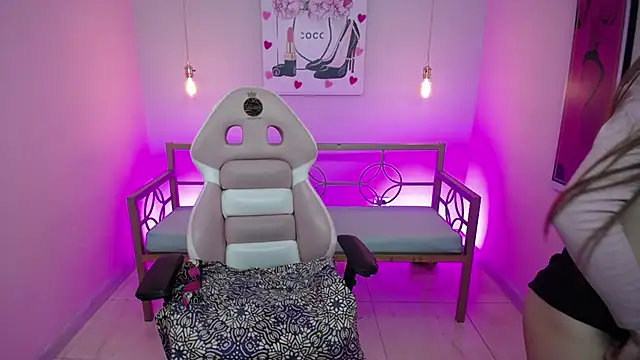 Ashley benson x online show from March 3, 8:37 pm