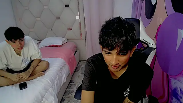 Maxwell boys online show from February 5, 3:44 am