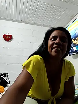 Zeyllyjhonson online show from June 19, 11:30 pm
