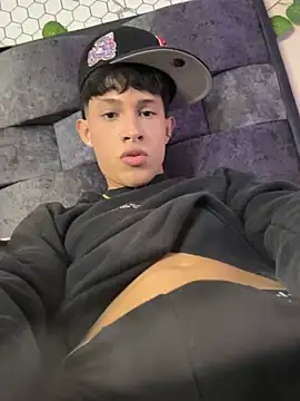 Adam hottie online show from February 11, 1:32 am