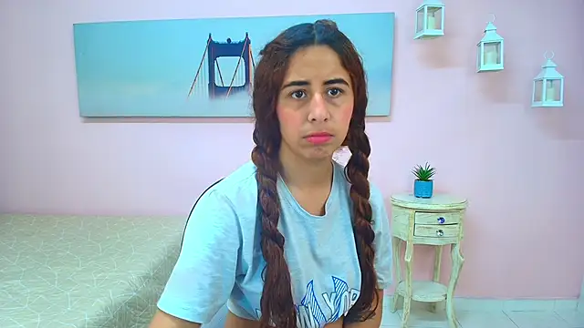 scarlett clyde online show from June 14, 1:46 pm