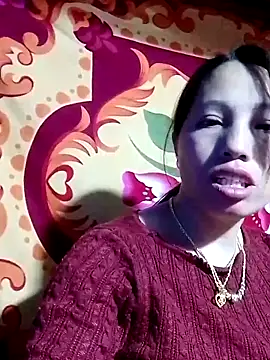 Gummiesu online show from February 4, 7:42 pm