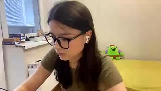 SaintMari online show from June 19, 2:32 pm