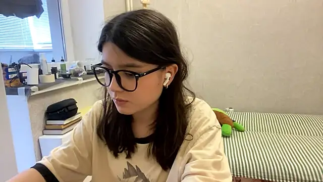 SaintMari online show from July 16, 1:28 pm