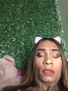 Snapshot of girlbrownettexxx chatting on February 3, 5:16 am girlbrownettexxx online show from February 3, 5:16 am