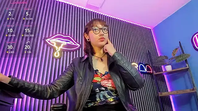 Violett Prince1 online show from February 10, 12:20 pm