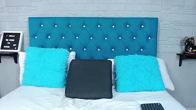 ZolaniBaker online show from February 2, 7:34 pm