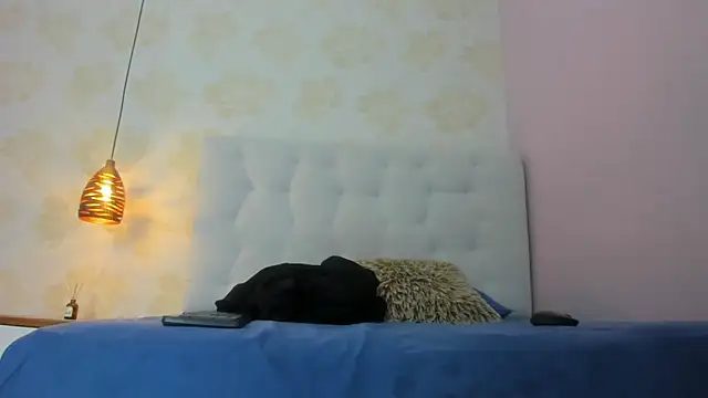 Snapshot of HANA_RUSSO chatting on March 7, 12:24 pm HANA RUSSO online show from March 7, 12:24 pm