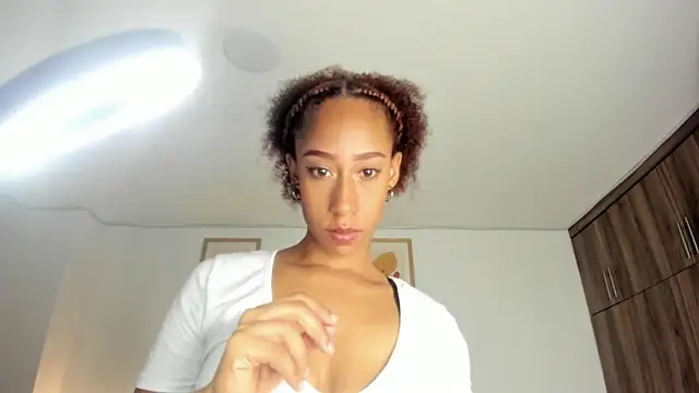 Jadeobi  online show from February 3, 1:16 pm