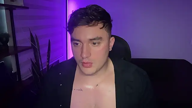 Robyn Rocki online show from February 10, 2:21 pm